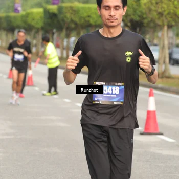 Runner Photo 5615330