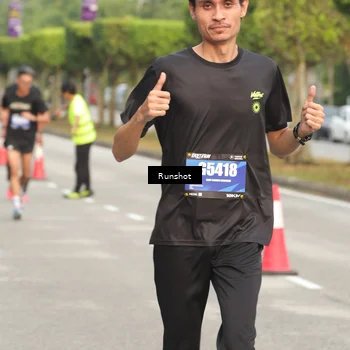 Runner Photo 5615340