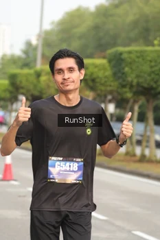 Runner Photo 5615359