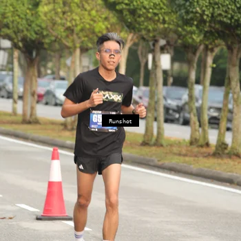 Runner Photo 5615419