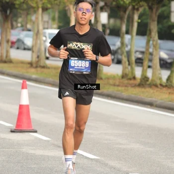 Runner Photo 5615435