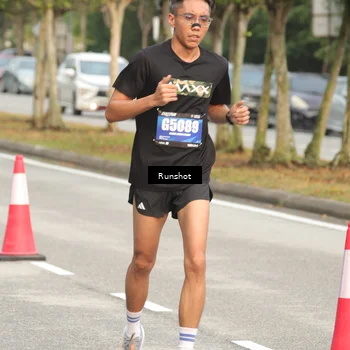Runner Photo 5615458