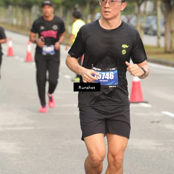 Runner Photo 5615466