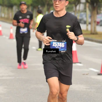 Runner Photo 5615476