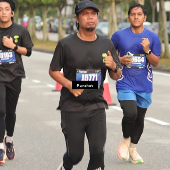 Runner Photo 5615680