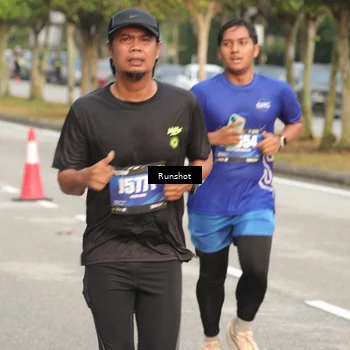 Runner Photo 5615689