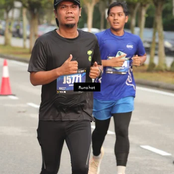 Runner Photo 5615712