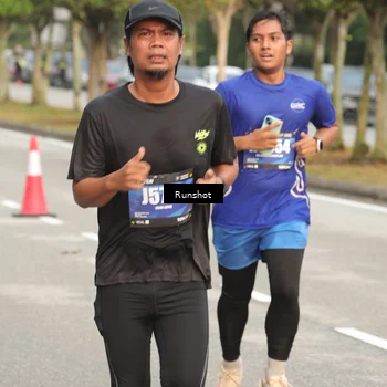 Runner Photo 5615745