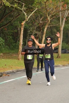 Runner Photo 5616043