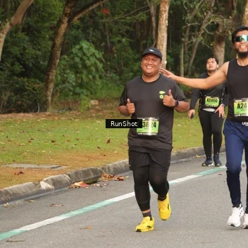 Runner Photo 5616094
