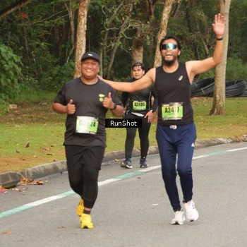 Runner Photo 5616199
