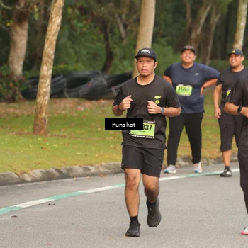 Runner Photo 5616253