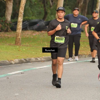 Runner Photo 5616270