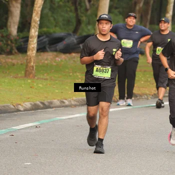 Runner Photo 5616271