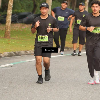 Runner Photo 5616294