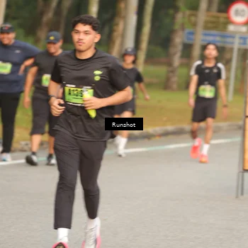 Runner Photo 5616334