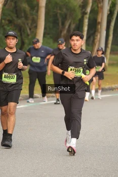 Runner Photo 5616363