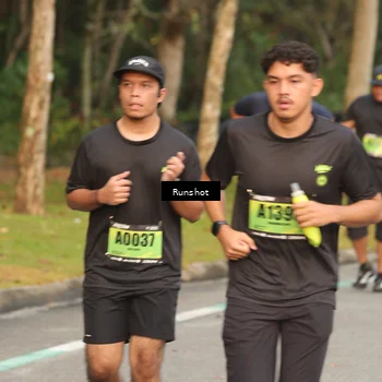 Runner Photo 5616440