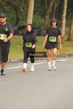 Runner Photo 5616675
