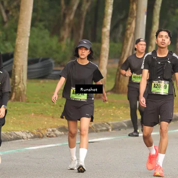 Runner Photo 5616730