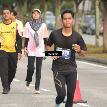 Runner Photo 5617025