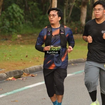 Runner Photo 5617123