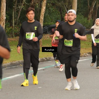 Runner Photo 5617212