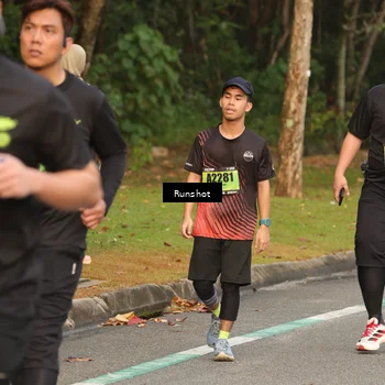 Runner Photo 5617386