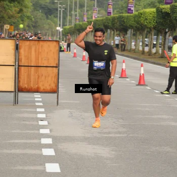 Runner Photo 5617669