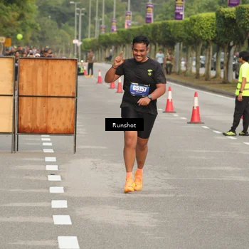 Runner Photo 5617672