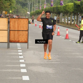 Runner Photo 5617675