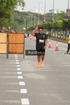 Runner Photo 5617711