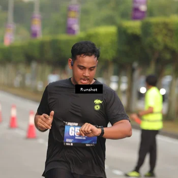 Runner Photo 5617755