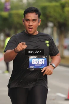 Runner Photo 5617819