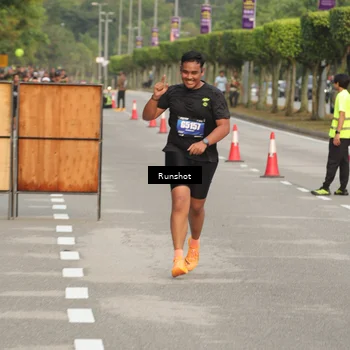 Runner Photo 5617837