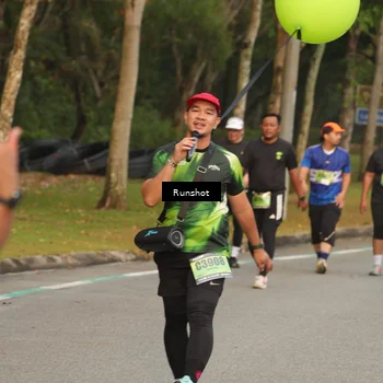 Runner Photo 5617845