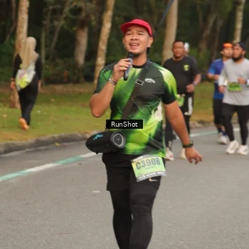 Runner Photo 5618005