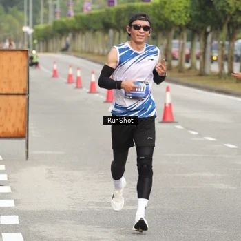 Runner Photo 5618008