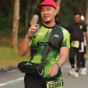 Runner Photo 5618034