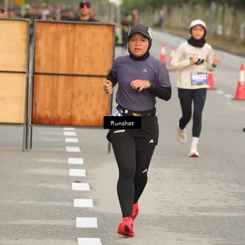 Runner Photo 5618090