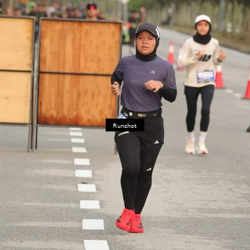 Runner Photo 5618097