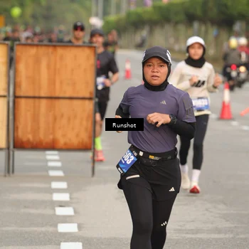Runner Photo 5618155