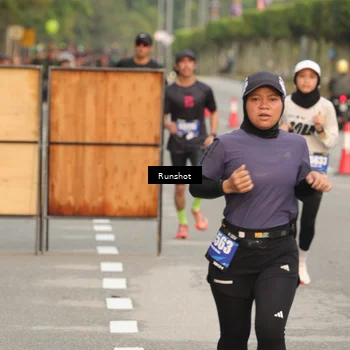 Runner Photo 5618179