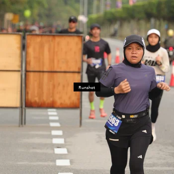 Runner Photo 5618181