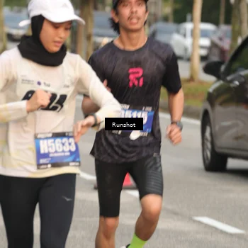 Runner Photo 5618384