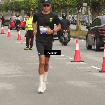 Runner Photo 5618513