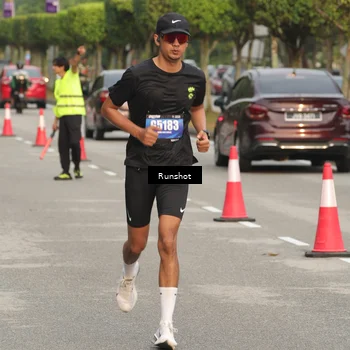 Runner Photo 5618529