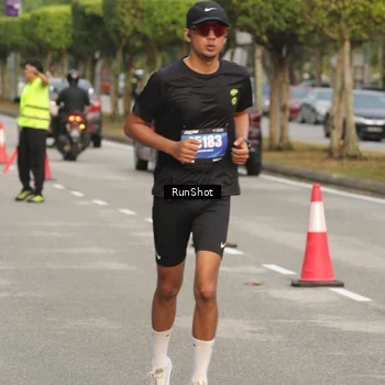 Runner Photo 5618566