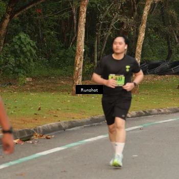 Runner Photo 5618700