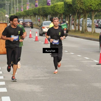 Runner Photo 5618759